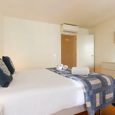 Principe Real T.m. Flat Charming View * Лиссабон