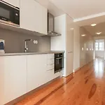Апартаменти Principe Real T.m. Flat Charming View Лісабон